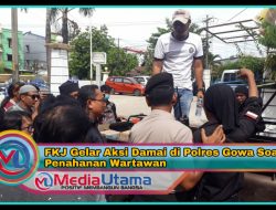 FKJ Gelar Aksi Dukungan Solidaritas di Polres Gowa Soal Penahanan Wartawan