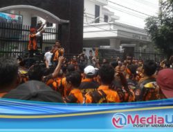 Pelaku Pembunuh Rekannya Dituntut 4 Tahun, Ratusan Massa PP Demo di Kejatisu