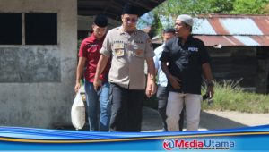 Jumat Barokah, Kapolres Madina dan Insan Media Sinergi Bersedekah