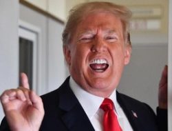 Kesal dengan Twitter, Trump Ancam Tutup Media Sosial