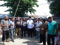 Taufik ZA Berikan Bantuan Kepada 65 Supir Bus Pariwisata