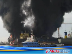 Kapal Tanker PT Waruna di Belawan Terbakar, Puluhan Pekerja Jadi Korban 