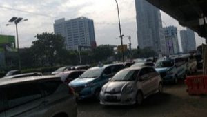 Hari Pertama PSBB Transisi DKI, Kemacetan Kembali Menyergap