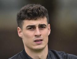 Suporter Chelsea Ngamuk di Medsos: Jual Kepa!