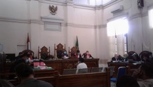 Hakim Perintahkan Penuntut Umum Ungkap Masalah Fee Penjualan MTN