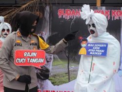 Berikan Efek Jera, Polres Padangsidimpuan Dandani Pelanggar Protokol Kesehatan Jadi Pocong