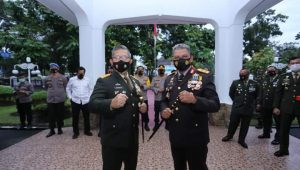 HUT TNI ke-75, Kapolda Sumut Beri Kejutan Untuk Pangdam I/BB