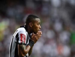 Baru Gabung, Robinho Malah Putus Kontrak dengan Santos