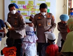 Polsek Percut Sei Tuan Santuni Anak Yatim dan Beri Cenderamata Kepada Personel yang Purnabakti