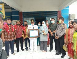 Raih Peringkat 3 Terbaik Tingkat Kecamatan se-Kabupaten Deli Serdang, Camat Delitua Disambut Tarian Karo