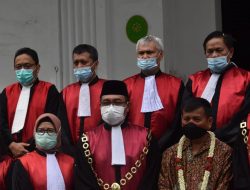 Ketua PN Medan ‘Lepas’ 13 Orang Hakim dan Panitera Yang Promosi/Mutasi dan Purnabhakti