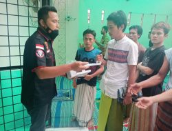 Polsek Medan Baru Laksanakan Shalat Jumat Bersama dengan Para Tahanan 