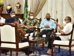 TERIMA KUNJUNGAN WAMEN BUMN GUBERNUR EDY RAHMAYADI SAMPAIKAN PEMBANGUNAN DI SUMUT BUTUH ANGGARAN LEBIH BESAR