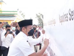 BUPATI SERGAI INSPEKTUR UPACARA DEKLARASI DAMAI PILKADES SERENTAK TAHUN 2022