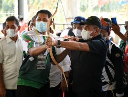 EDY RAHMAYADI BANGGA SUMUT BISA SELENGGARAKAN KOMPETISI HORSEBACK ARCHERY