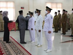 BUPATI SERGAI LANTIK 13 PEJABAT ADMINISTRATOR DAN 102 PEJABAT PENGAWAS