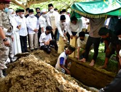 IKUTI SELURUH PROSESI PEMAKAMAN PUTRA GUS IRAWAN GUBERNUR EDY RAHMAYADI SAMPAIKAN DUKA CITA YANG MENDALAM