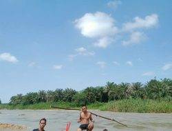 MANDI DI SUNGAI ULAR PELAJAR SMKN LUBUKPAKAM TENGGELAM
