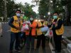 Sambut Idul Fitri, Lions Club Golden Estate Bagikan Paket Sembako ke Masyarakat Kurang Mampu
