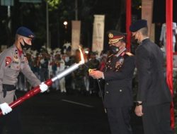 Kapolda Sumut Lepas Peserta Pawai Obor Malam Taptu