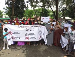 Minta Difasilitasi ke UNHCR dan IOM, Puluhan Imigran Asal Somalia Berunjuk Rasa di DPRDSU