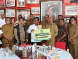 Bupati Taput Tersanjung Atas Kedatangan Bupati Simalungun Memberikan Bantuan