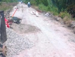 Proyek TMMD Peningkatan Jalan Cor Beton di Desa Silo Baru Mulai Dikerjakan