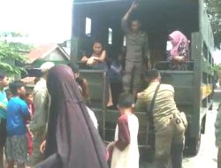 Tim Reaksi Cepat Sat Pol PP Sergai, Bantu Transportasi Warga Terdampak Bencana
