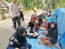 Antisipasi Penyebaran Penyakit, Polres Langkat Tingkatkan Layanan Kesehatan Warga Korban Bencana