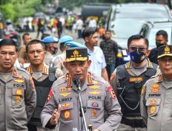 Kapolri Tinjau Lokasi dan Jenguk Para Korban Akibat Bom Bunuh Diri di Bandung