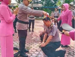 Pimpin Upacara Naik Pangkat, Kapolres Langkat: Personil Maksimalkan Pelayanan ke Masyarakat