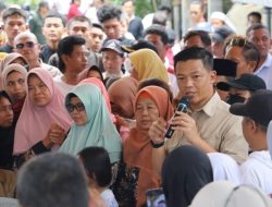 Gerindra Bagikan 1500 Paket Sembako kepada Warga Korban Bencana di Jateng