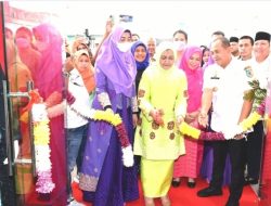 Nawal Lubis Resmikan Gedung Dekranasda Kabupaten Batubara