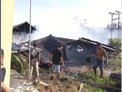 Satu Rumah di Desa Kuala Bangka, Labura Terbakar
