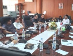 Warga Karya Wisata Minta Seluruh Median Jalan Dibongkar Habis
