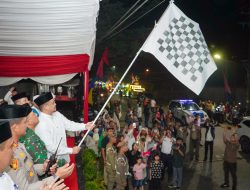 Bobby Lepas Pawai Mobil Hias Meriahkan Malam Takbiran