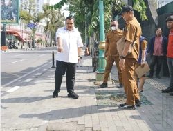 Trotoar yang Rusak di Seputaran Lapangan Benteng Diperbaiki