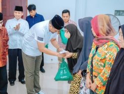 Bobby Nasution Salurkan Zakat ASN Pemko Medan Kepada 1.886 Mustahik