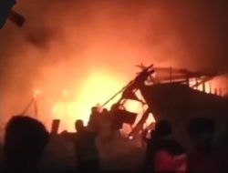Kebakaran Hebat Hanguskan Gudang Meubel di Rambong Merah, Simalungun