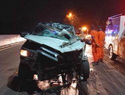 Mobil Inova Kecelakaan di Tol Semarang, Arifah Suryati Warga Balige Sumut Tewas, 4 Luka-luka