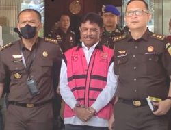 Jadi Tersangka di Kasus BTS Rp 8 T, Kejagung Tahan Menkominfo Johnny G Plate