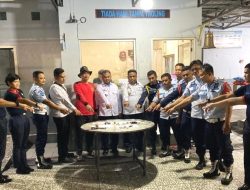 Petugas Lapas Lubuk Pakam Amankan Sajam dan Alat Elektronik dari Kamar Hunian