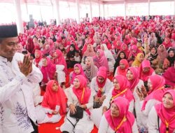 Ribuan Jamaah Hadiri Tabligh Akbar Pengajian Muslimah Dambaan