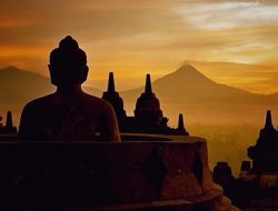Momen Waisak, 2.567 Lampion Dilepas di TWC Borobudur