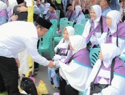 Wali Kota Padangsidimpuan Lepas 336 Jemaah Haji Menuju Asrama Haji Medan