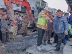 Bobby Tegaskan agar  Pemasangan U-Ditch dikerjakan Baik, Tepat Waktu, Tidak Ganggu Aktifitas Warga