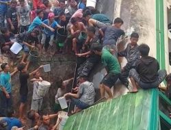 Truk Tangki Terbalik, Warga Berebut Minyak Goreng