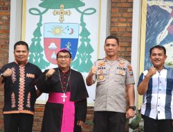 AKBP Basa Emden Banjarnahor Bersilaturahmi dengan Uskup Sibolga