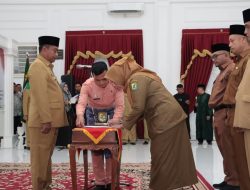 Lantik Pejabat di Lingkungan Pemkab Sergai, Bupati: Beri Pelayanan Terbaik Kepada Masyarakat