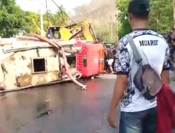 Mobil Damkar Terguling di Kota Bima, 2 Petugas Tewas dan 1 Terluka
